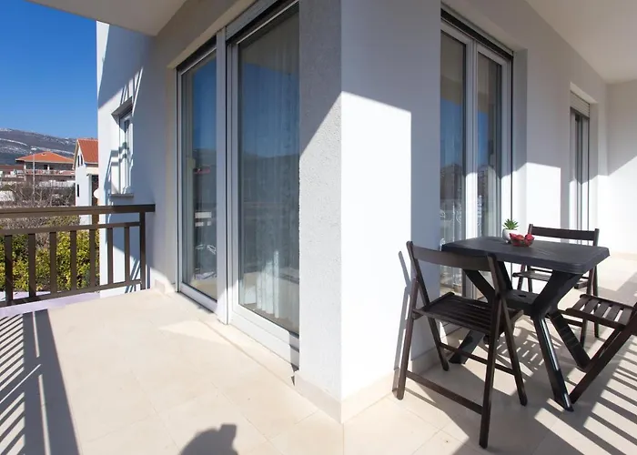 Apartments Villa Japeri